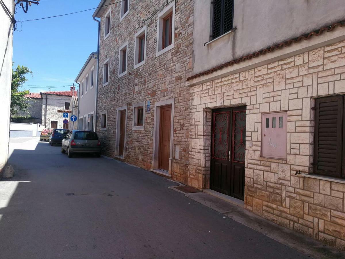 Apartment Seashell Šišan Buitenkant foto